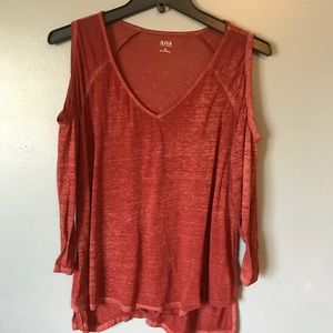 Ana off the shoulder quarter sleeve